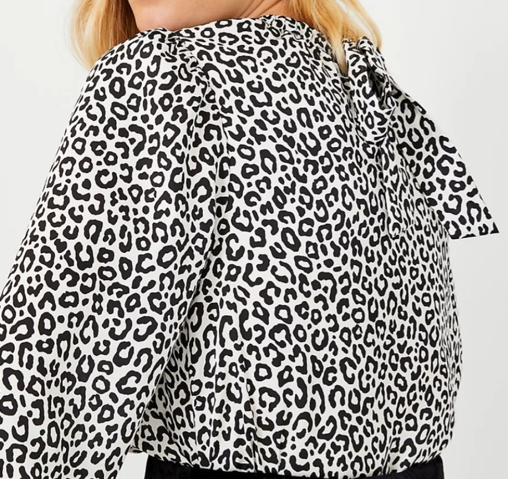 ANN TAYLOR BLOUSE